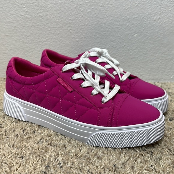 Nine West Hola2-A Low Top Quilted Sneakers Size 10 - Picture 4 of 12